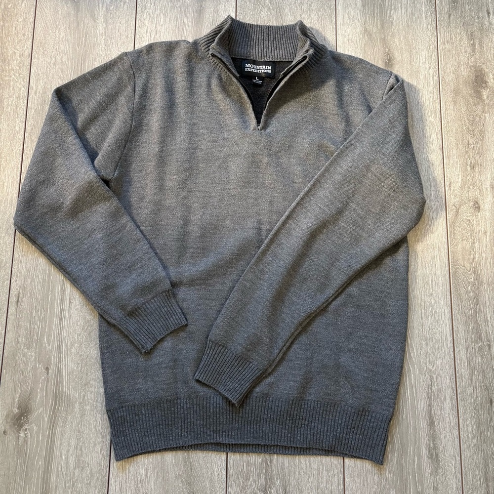 Mountain Expedition Mens quarter zip pullover grey sweater Large EUC like new